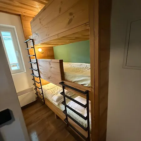 Familial A 300 M Des Pistes Apartment